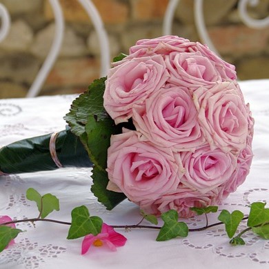 bridal-bouquet-781688_640